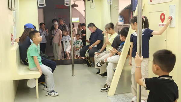 上海地铁博物馆车厢式互动空间（2026年7月政府活动资料图）