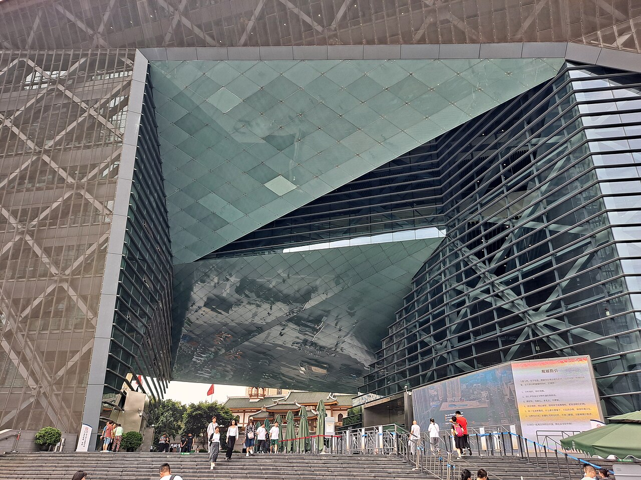 Chengdu Museum exhibition